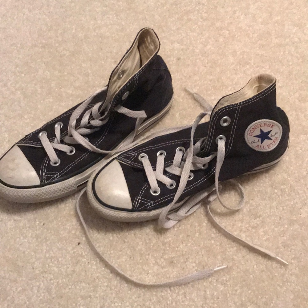 Black high top converse